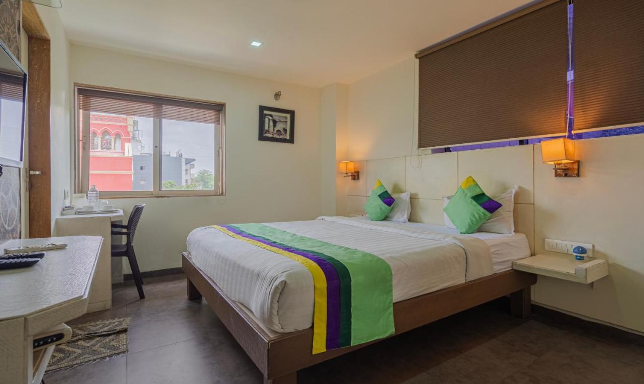 Hotel Casa, ואדודרה מראה חיצוני תמונה