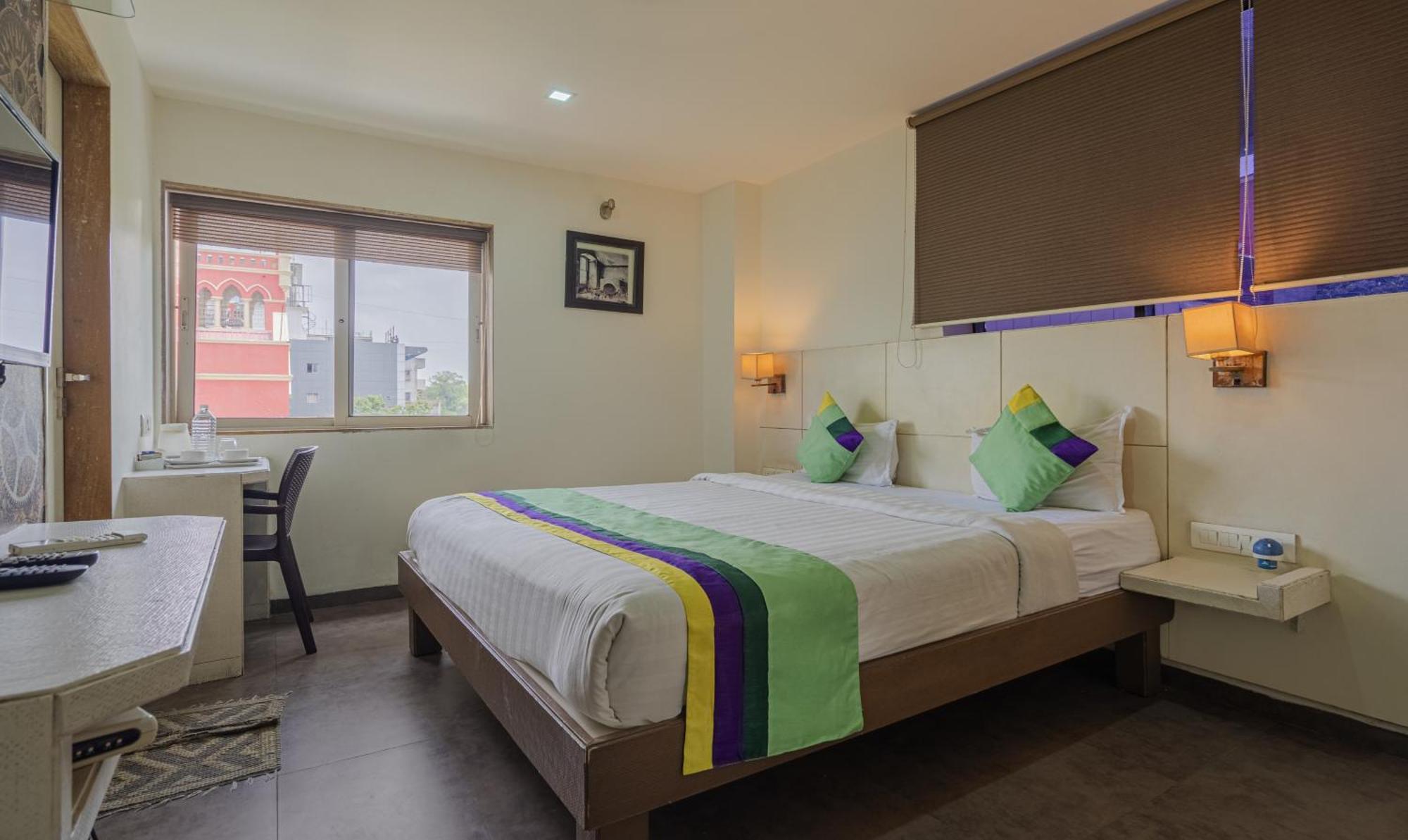 Hotel Casa, ואדודרה מראה חיצוני תמונה