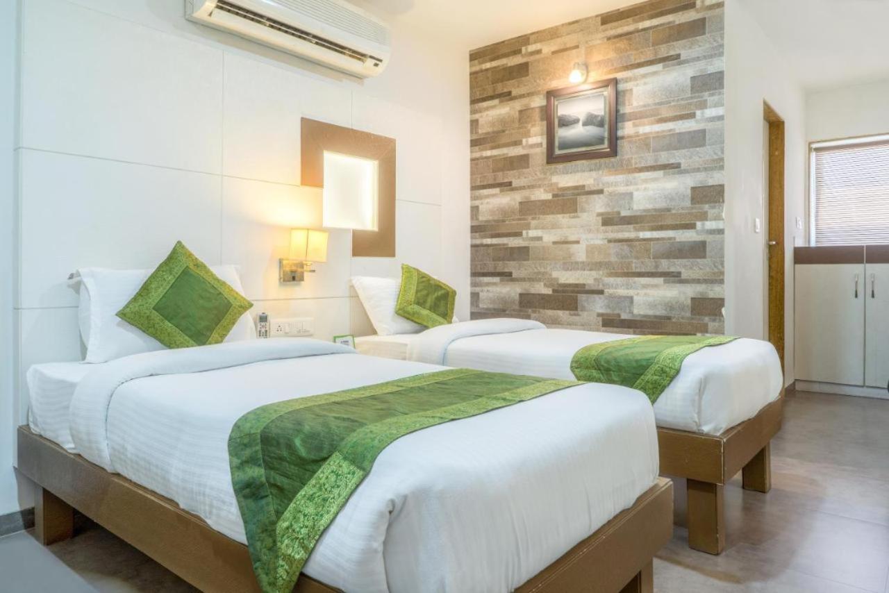 Hotel Casa, ואדודרה מראה חיצוני תמונה